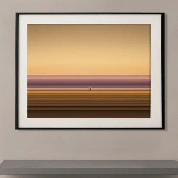 Lignes horizon marcheur silhouette chapeau bandes terre cuite désert — Graphic Avenue