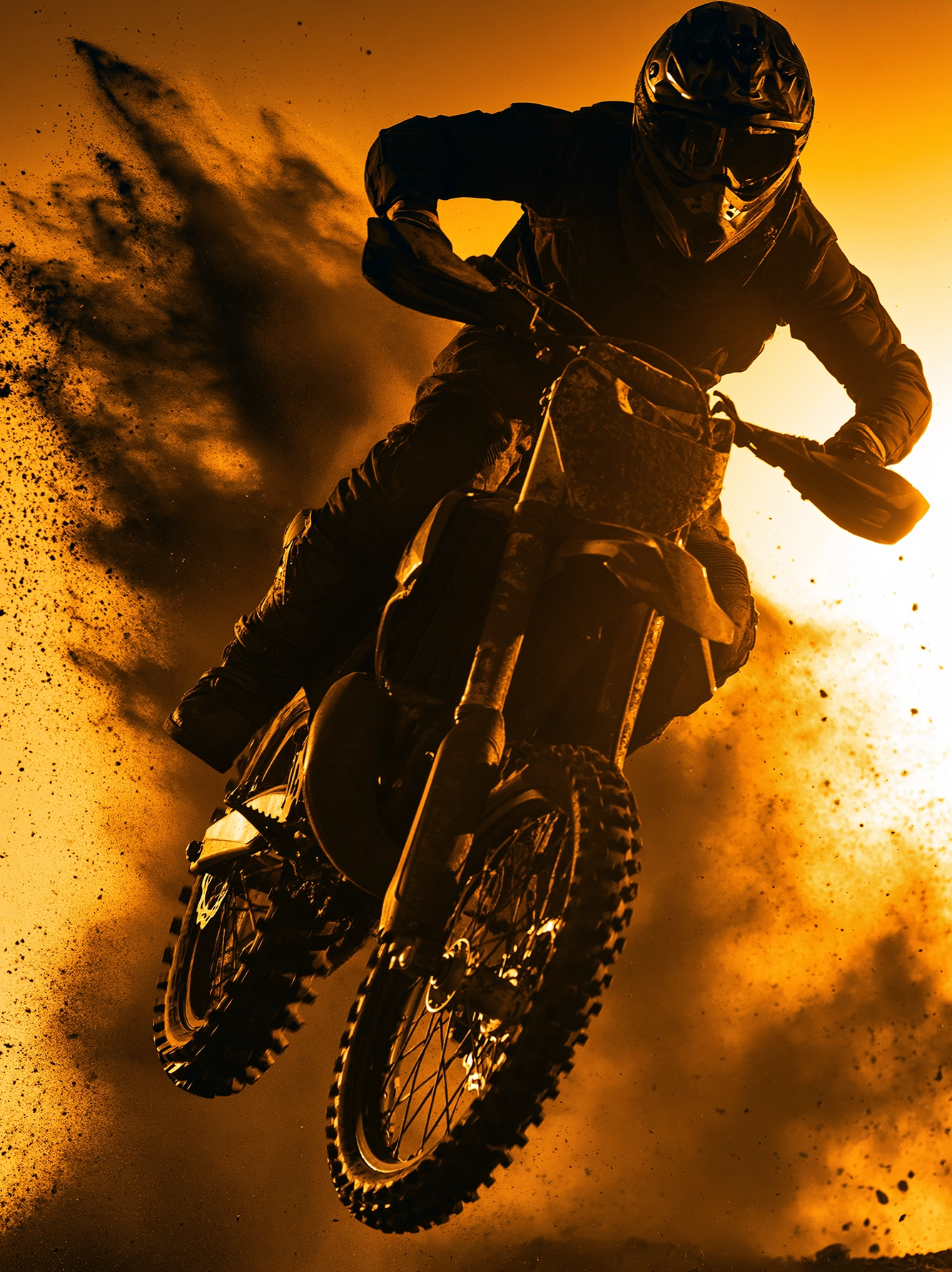 Motocross — pilote en figure aérienne au-dessus d'un tremplin de terre, panache de poussière, art mural premium