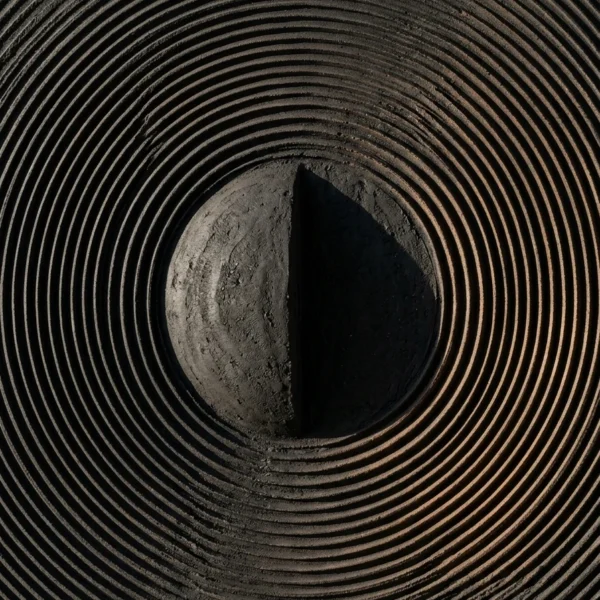 Tableau L'Éclipse d'Ombre & de Terre – Reliefs d'Argile Peignée & Ombres Terrestres Graphic Avenue