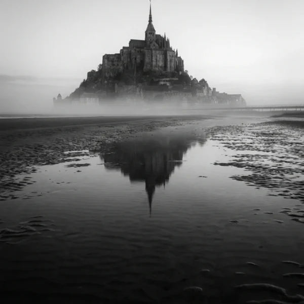 Mont-Saint-Michel Brume & Reflet — Tableau Sanctuaire Marin