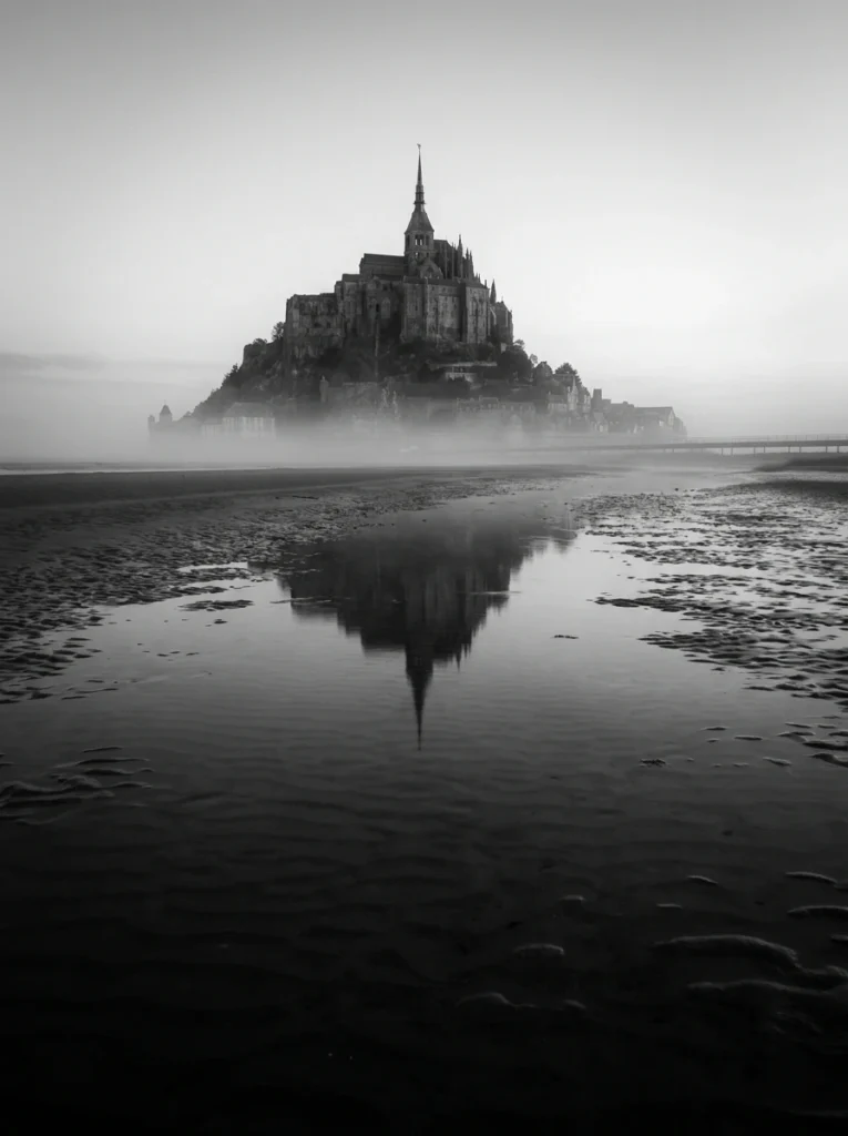 Mont-Saint-Michel Brume & Reflet — Tableau Sanctuaire Marin